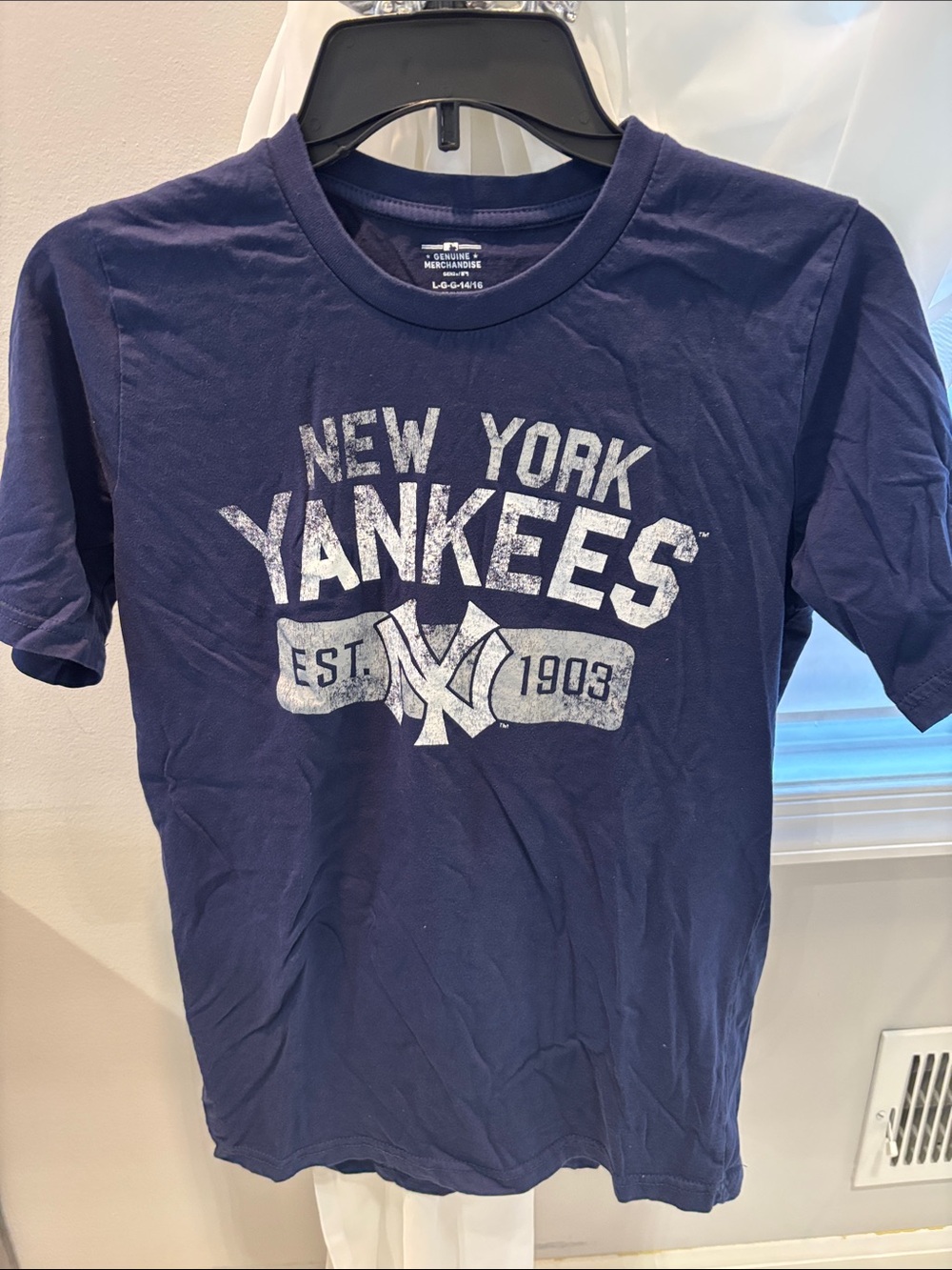MLB Merchandise New York Yankees Graphic Tee Est 1903 Distressed Logo Size 14/16